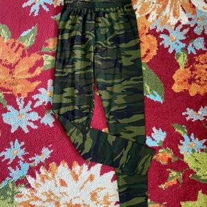 Camo leggings